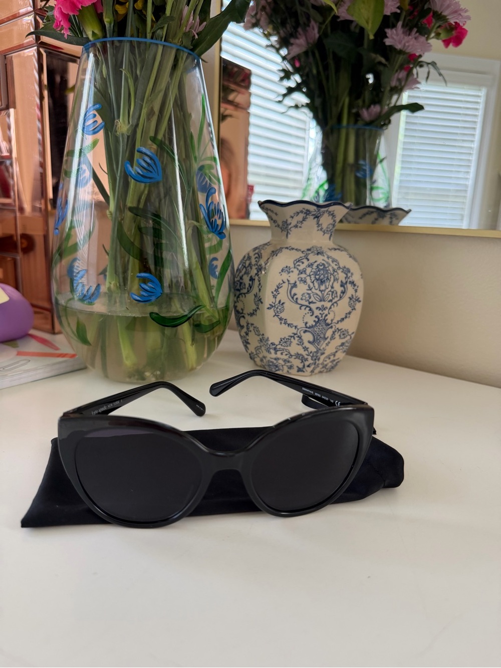 Kate Spade Classic Black Cat-Eye Sunglasses - Sleek Solid Black